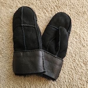 Women's Black Suede Mittens NWOT